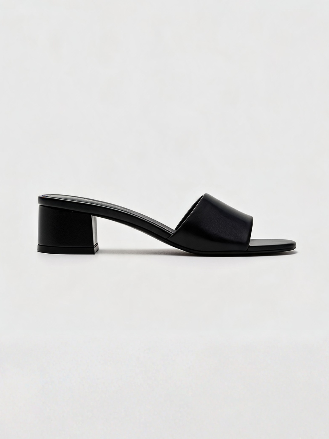 Black leather block heel mules with square open toe — Belvarnè Noir pair