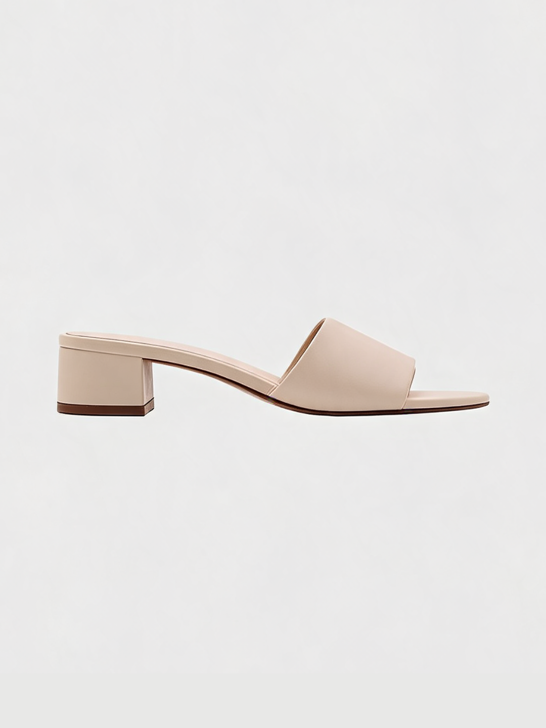 Cream leather block heel mules with square open toe Belvarnè Crème pair
