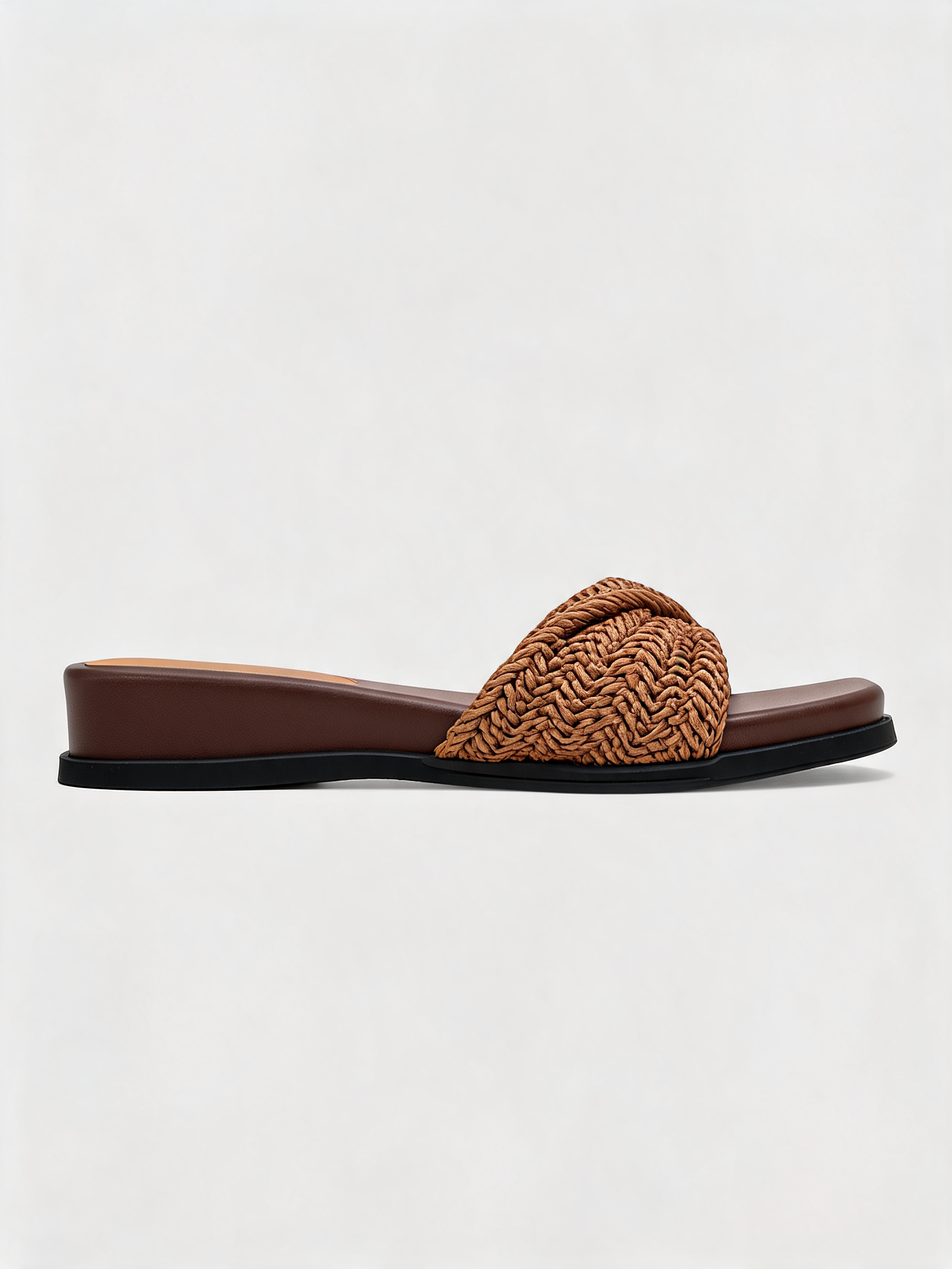 Woven raffia flat slides with cognac leather footbed and square toe Belvarnè Tressa